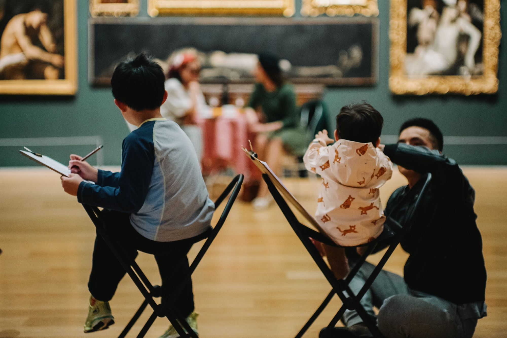 kids-and-whanau-festival-live-figure-drawing-2.jpg
