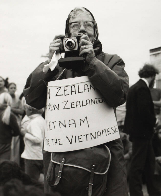 <p><em>Freda Cook demonstrating against the American Base at Woodbourne</em>, 1971, black and white photograph,&nbsp;<span style="color: rgb(0, 0, 0); font-family: Theinhardt, Arial, sans-serif; font-size: 16px;">Auckland Art Gallery Toi o Tāmaki, purchased 1985</span></p>