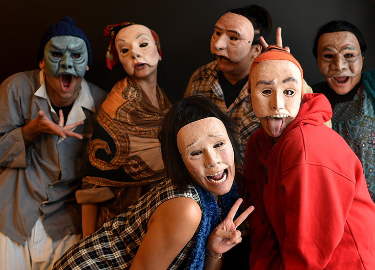 Mahuika Theatre Mask Performers