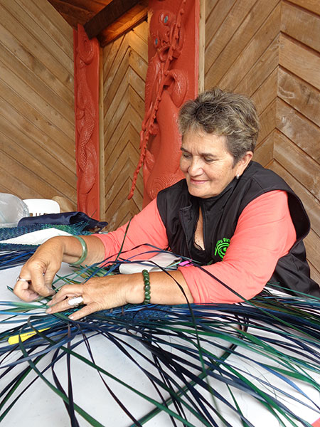 Tina Wirihana: Weaving