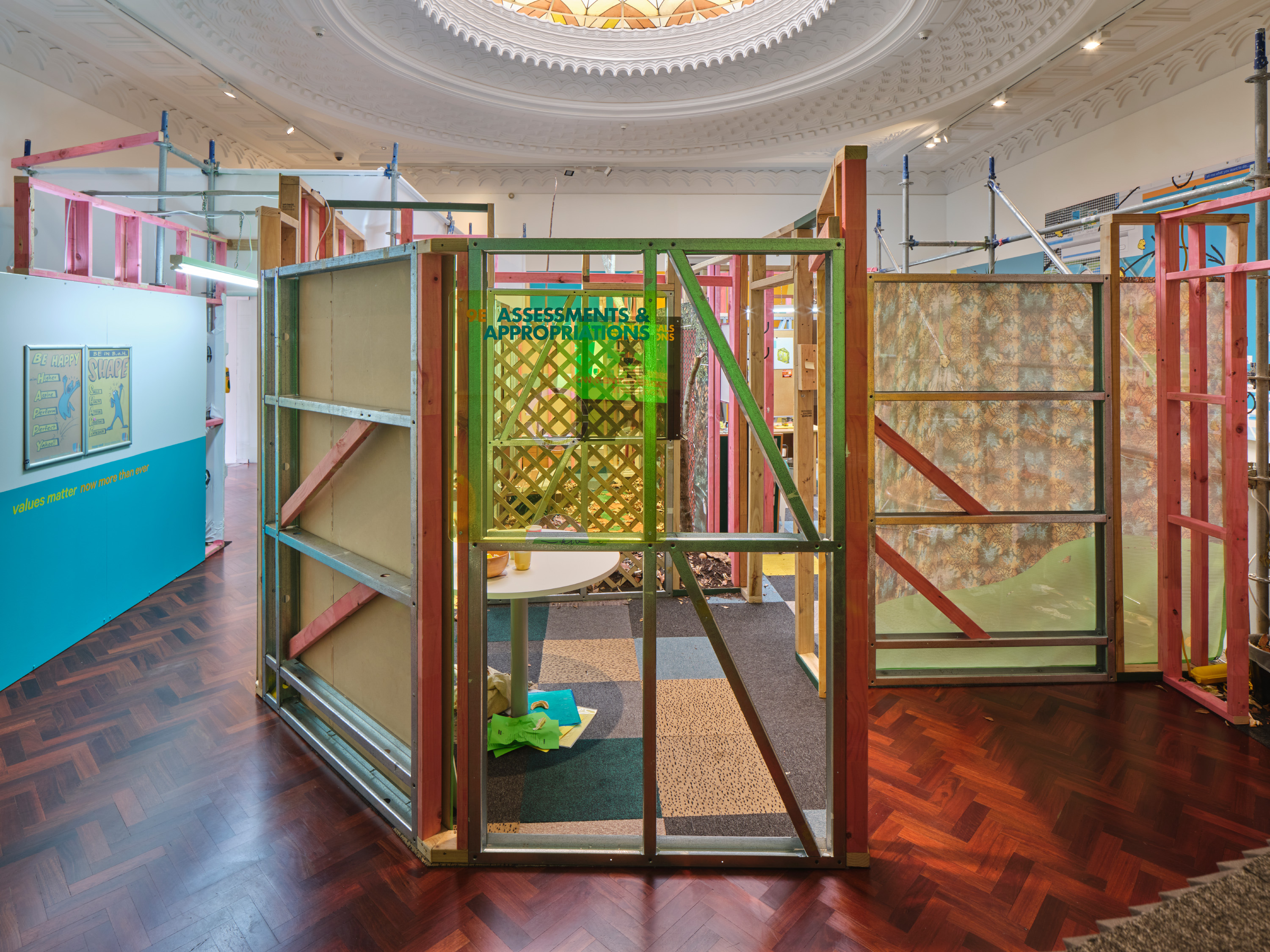 <p>Mark Schroder, <em>Fortune Teller</em>, 2021 (installation view), Gus Fisher Gallery, Auckland. Image courtesy of the artist and Gus Fisher Gallery. Photograph: Sam Hartnett.</p>
