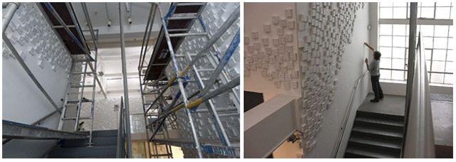 <p>2008:&nbsp;<a href="http://www.aucklandartgallery.com/whats-on/exhibition/the-walters-prize-2008">The Walters Prize</a>. Installing the 7081 tiny canvases of John Reynold&rsquo;s&nbsp;Cloud,2006.</p>
