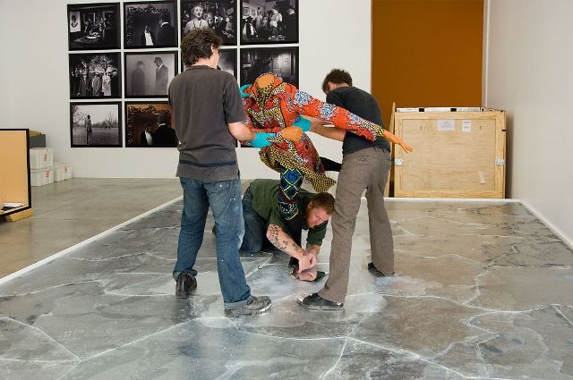 <p>2009:&nbsp;<a href="http://www.aucklandartgallery.com/whats-on/exhibition/yinka-shonibare-mbe">Yinka Shonibare</a></p>
