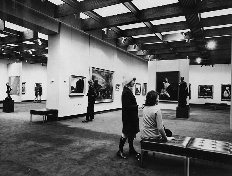 <p>Visitors admired the improved lighting that the Edmiston Wing brought to the Gallery as well as the increased display space.</p>
