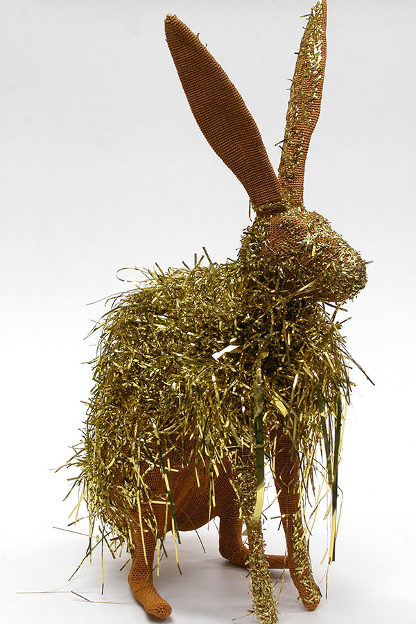 <p><strong>Louise Weaver</strong><br />
<em>New Romantic (Golden Hare)</em>&nbsp;2000<br />
Chartwell Collection, Auckland Art Gallery Toi o Tāmaki, 2001</p>