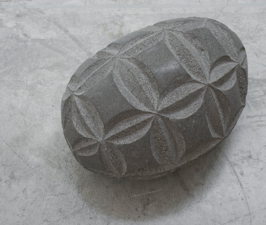 <p>Tufunga tāmaka (material art of stone-cutting)</p>

<p><strong>Sopolemalama Filipe Tohi</strong><br />
<em>Veimaka - Water stone</em> 2003<br />
Auckland Art Gallery Toi o Tāmaki, purchased 2005<br />
Currently on display in <a href="/whats-on/exhibition/seeing-moana-oceania-a-new-wave"><em>Seeing Moana Oceania</em></a></p>
