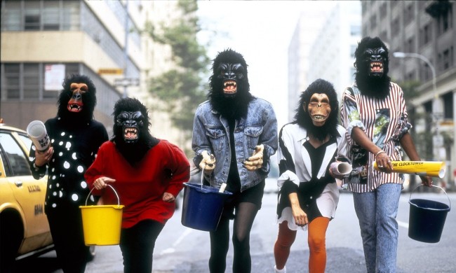 <p>Guerrilla Girls &copy; <strong>George Lange</strong> 1990</p>