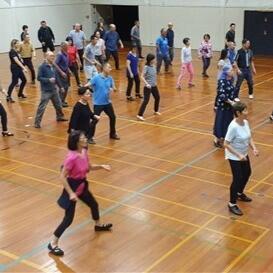 <p><strong>Line Dancing - 排舞</strong></p>

<p><strong>10.30am &mdash;11.30am</strong></p>

<p><strong>时间：上午10点30分至11点30分</strong></p>

<p><strong>Te Ātea | North Atrium,&nbsp;的北庭</strong></p>

<p>Join us for an unforgettable Line Dancing session, filling our gorgeous mezzanine space Te Ātea with music, movement and community spirit.</p>

<p>Everyone is welcome, whether you&rsquo;re a seasoned dancer or a complete beginner. This uplifting session invites you to step into rhythm, culture and community, celebrating the rich tradition of social dancing in Chinese communities.</p>

<p>Chinese social dancing has a long and joyful history. From community plazas to cultural festivals, group dancing has brought people together for generations &ndash; strengthening bonds, building friendships and preserving cultural expression. Line dancing blends classic folk influences with modern music and easy-to-follow choreography, making it accessible and fun for all ages.</p>

<p>This session will be led by Cecil Wong one of Auckland&rsquo;s most respected community dance leaders. Cecil runs weekly line dancing classes at the <a href="https://www.aucklandchinese.nz/dance/">Auckland Chinese Community Centre</a>, bringing warmth, expertise and infectious energy to every session. His guidance makes each dance simple to learn and a joy to perform&mdash;no prior experience needed!</p>

<p>Bring your friends and whānau, and definitely your grandma. Together, we&rsquo;ll transform Te Ātea.</p>

<p>加入我们，共度难忘的排舞时光，让美术馆华美的北庭空间被音乐、舞步与社群精神填满。</p>

<p>无论是经验丰富的舞者，还是初出茅庐的小白，我们来者不拒。这场洋溢着活力的舞会将把你带入韵律、文化与社群精神的交响，带着我们共同向华裔社群中源远流长的社交舞传统致敬。</p>

<p>中国社交舞有着悠久而充满欢笑的历史。从社区广场到文化节庆，团体舞蹈把一代又一代的华人凝聚在一起&mdash;&mdash;帮助他们提升感情，缔结友谊，传承文化语言。排舞融合了经典民间元素，现代乐曲以及简单易学的舞步，让各个年龄段的人都能毫无门槛地参与，畅享其中乐趣。</p>

<p>本场活动将由奥克兰最受尊重的社区舞蹈领头人之一，Cecil Wong带领。Cecil每周都在屋仑华侨会所教授排舞课程，为每堂课注入温暖、专业和感染力十足的能量。在他的指导下，每支舞都易学易练，跳起来充满乐趣&mdash;&mdash;而且参与者无需具备任何舞蹈功底！</p>

<p>带上你的朋友和家人，特别是你的祖母，让我们一起用舞步让北庭焕然一新吧。</p>

<p>Photo courtesy of Cecil Wong</p>

<p>&nbsp;</p>
