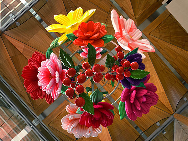 <p><strong>Choi Jeong Hwa</strong><br />
<em>Flower Chandelier</em>, 2011<br />
fabric, fibre reinforced plastic, metal, motors, LED<br />
Auckland Art Gallery Toi o Tāmaki, commissioned 2011<br />
generously supported by Molly Morpeth Canaday Trust</p>
