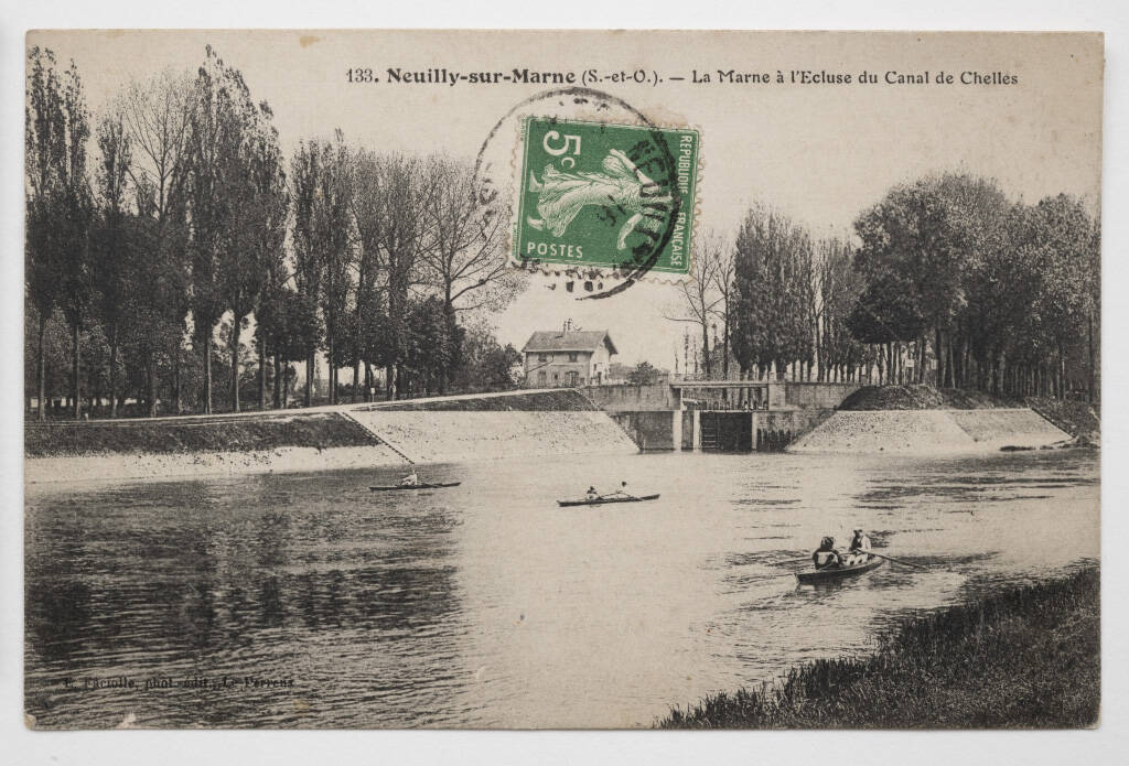 <p>Eug&egrave;ne Faciolle, <em>La Marne &agrave; l&rsquo;Ecluse du Canal de Chelles, Neuilly-sur-Marne (Seine-et-Oise)</em>, postcard</p>
