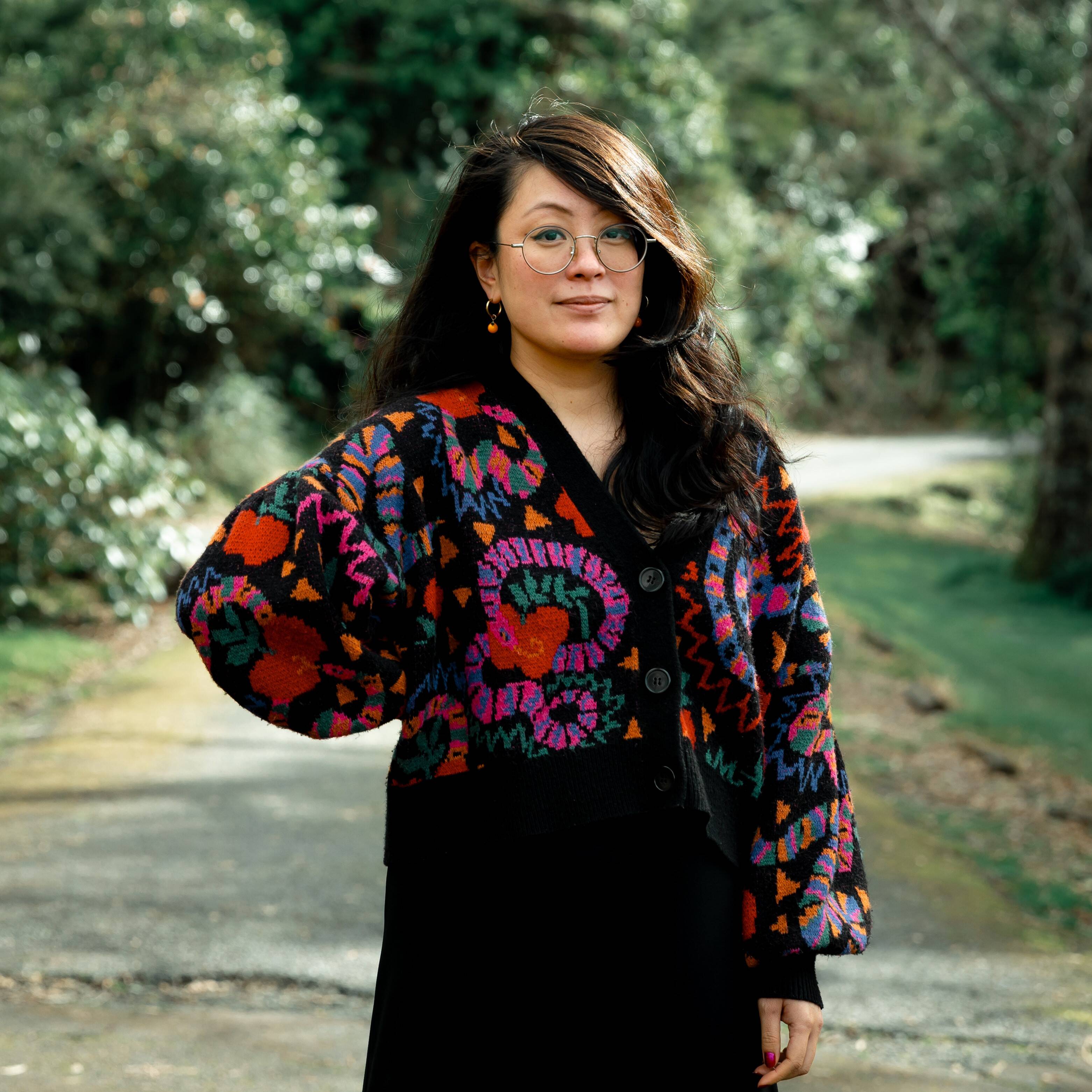 <p><strong>Rosabel Tan</strong>&nbsp;</p>

<p><a href="http://www.instagram.com/incorrect_pin/">Rosabel Tan</a> is a writer, researcher and producer of Peranakan Chinese descent. She is the director of Satellites &ndash; currently working on an archive of Asian diaspora artists and art making in Aotearoa New Zealand &mdash; and programme manager for The Next Page, a national training programme for early-career magazine editors. She is a founding editor of arts and culture journal The Pantograph Punch and was the inaugural curator: Asia for the 2022 Auckland Writers Festival and co-programmer for Verb Festival 2023.</p>

<p>Rosabel Tan 是一位峇峇娘惹 (Peranakan) 华裔作家、研究者和制片人。她是Satellites项目的主席，负责对于新西兰亚裔侨民艺术家及其创作的档案整理。她也是专为杂志初级编辑所设计的国家培训课程The Next Page的项目经理。 同时，她是艺术与文化期刊《The Pantograph Punch》的创始编辑之一， 2022 年Auckland Writers Festival的首任亚洲部策划人，更是2023年Verb Festival 的项目设计师之一。</p>

<p>Photo credit: Julie Zhu&nbsp;</p>

<p>&nbsp;</p>
