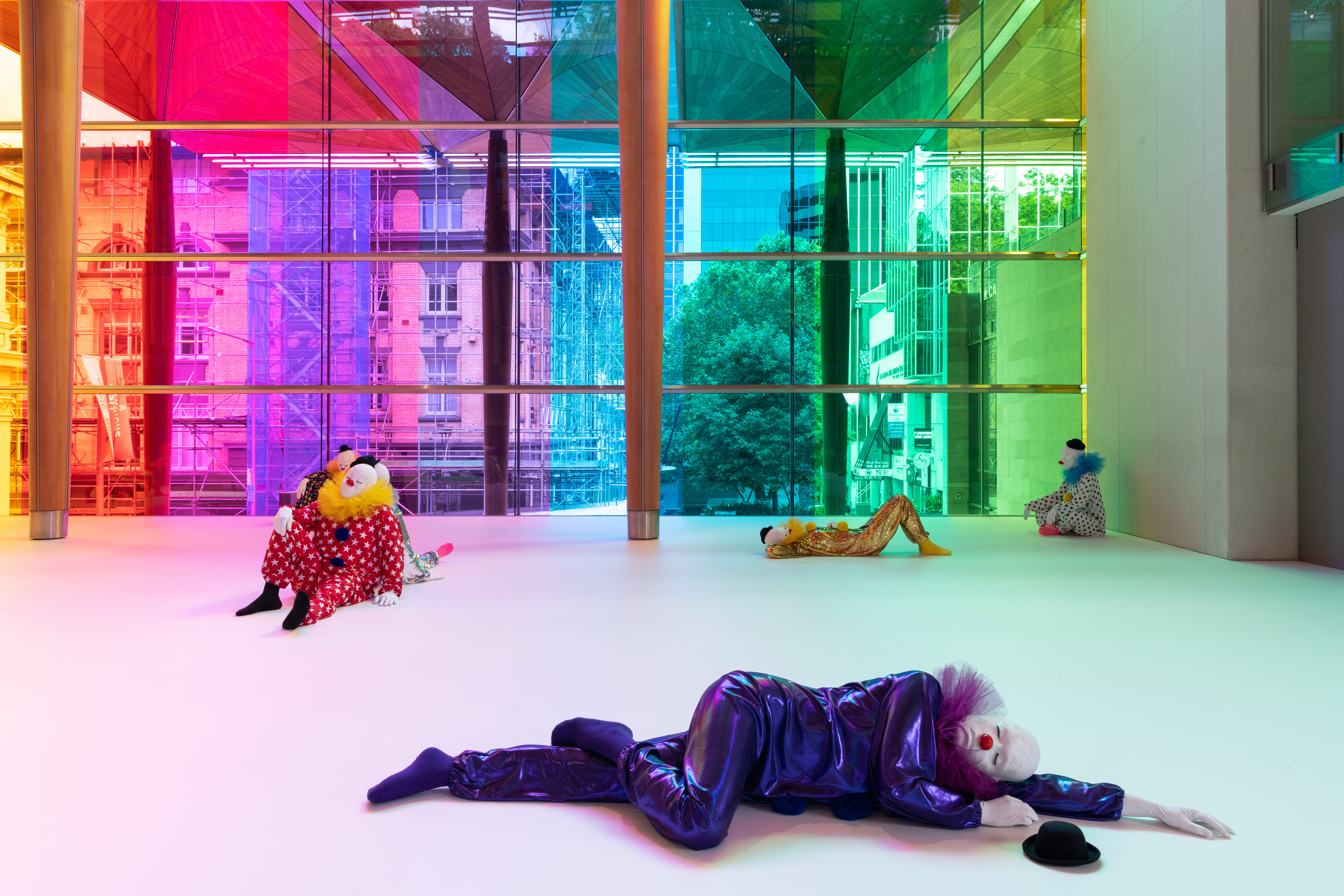 <p>Ugo Rondinone,&nbsp;<em>vocabulary of solitude</em>, 2014 (installation view at Auckland Art Gallery Toi o&nbsp;Tāmaki, 2021),&nbsp;polystyrene foam, epoxy resin, fabric, 45 parts. Photos: Jennifer French. Courtesy of the artist</p>
