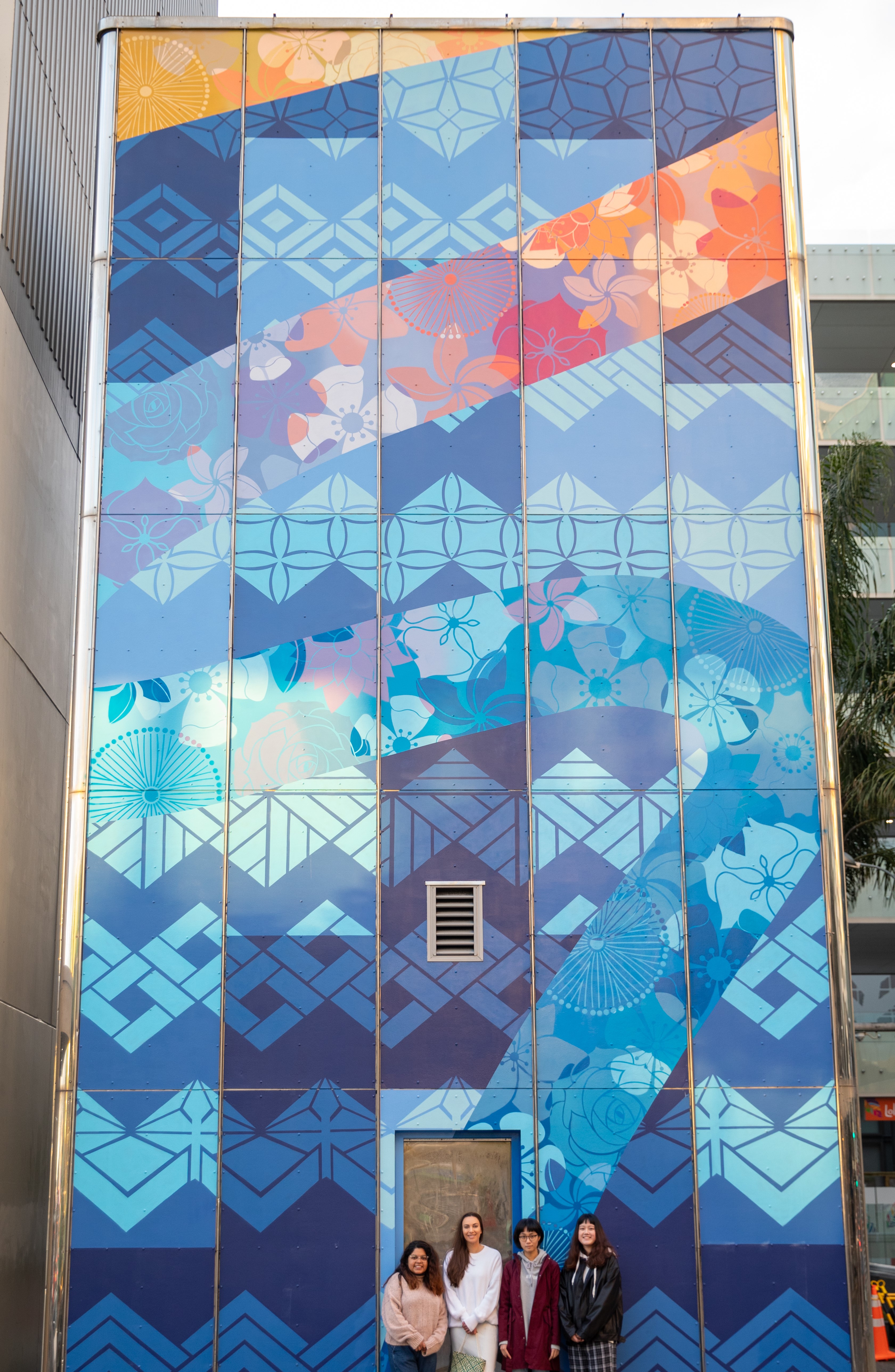 Mural celebrating culture and diversity adds colour to Tāmaki Makaurau street