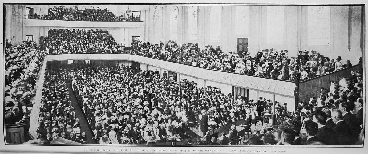 <p>&quot;An Historic Event: A portion of the great gathering of the citizens at the opening of the new Auckland Town Hall last week&quot; December 1911 | Auckland Libraries Heritage Collections AWNS-19111221-02-02</p>
