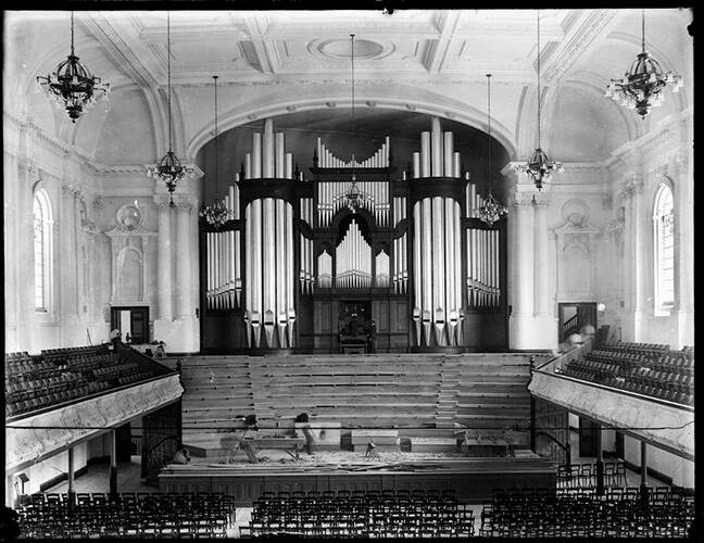 <p>Auckland Town Hall interior, with pipe organ, 1911 | Auckland Star :Negatives. Ref: 1/1-002787-G. Alexander Turnbull Library, Wellington, New Zealand.&nbsp;/records/22901079</p>
