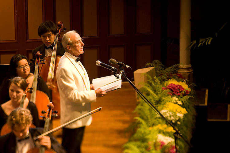 <p>Kerry Stevens, current chairman of the Auckland Town Hall Organ Trust, was the emcee at the Klais organ&#39;s inauguration | Photo by Bryan Lowe</p>
