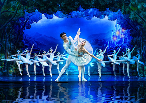 swan-lake-royal-czech-ballet-auckland-live