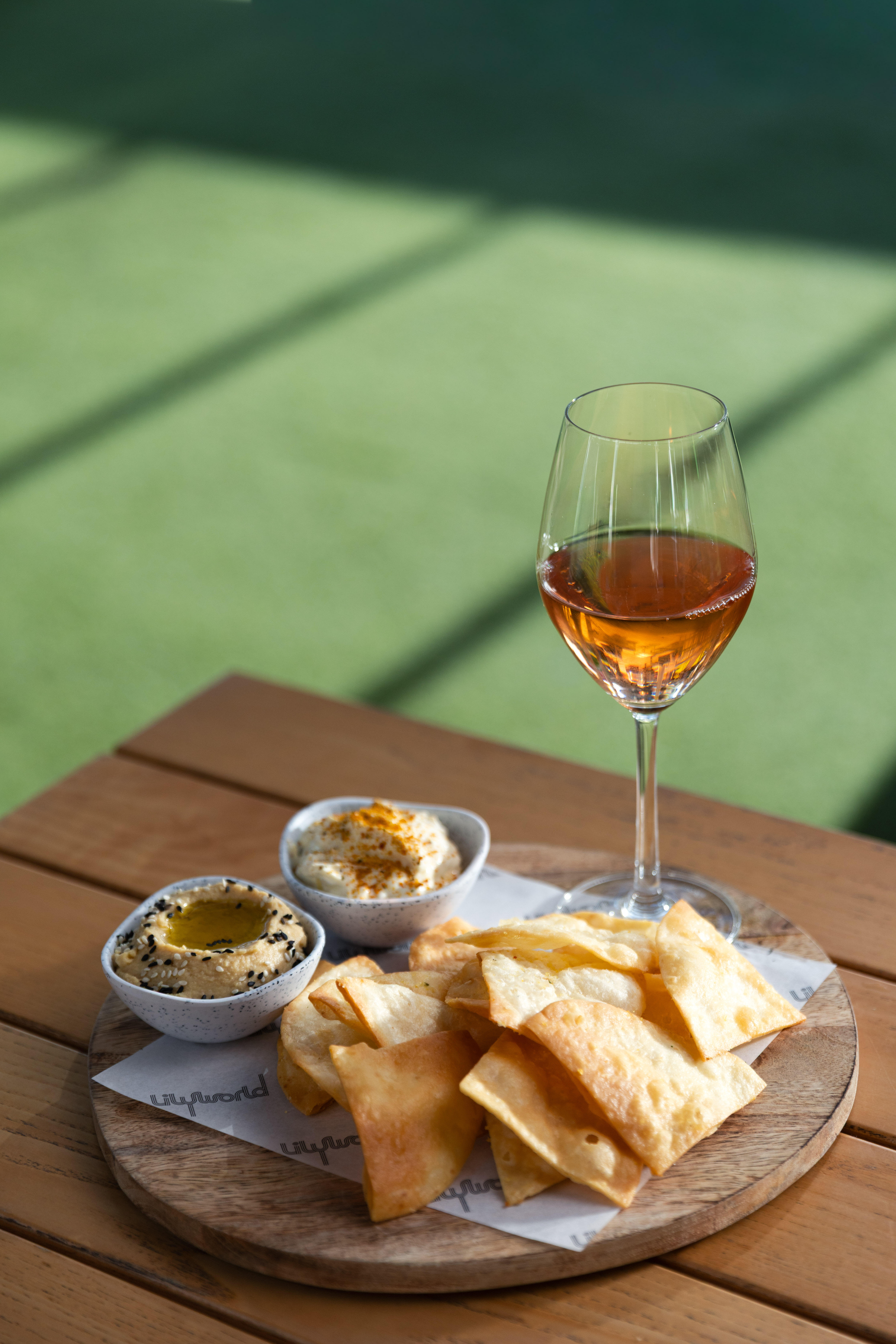 <p>Chips &amp; Dips</p>
