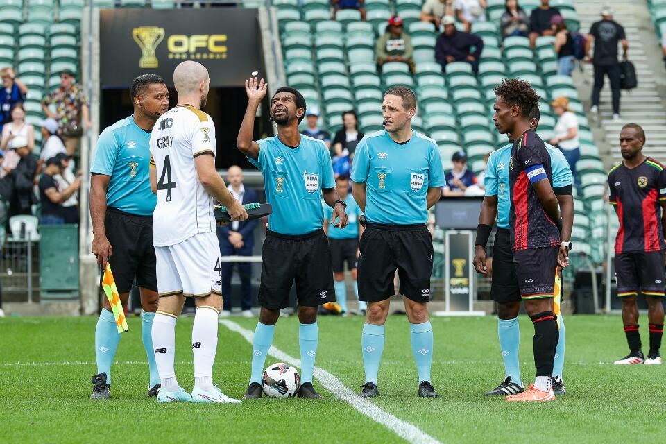 OFC Pro League Phase 2 - Solomon Kings vs PNG Hekari FC/ Tahiti United vs Vanuatu United