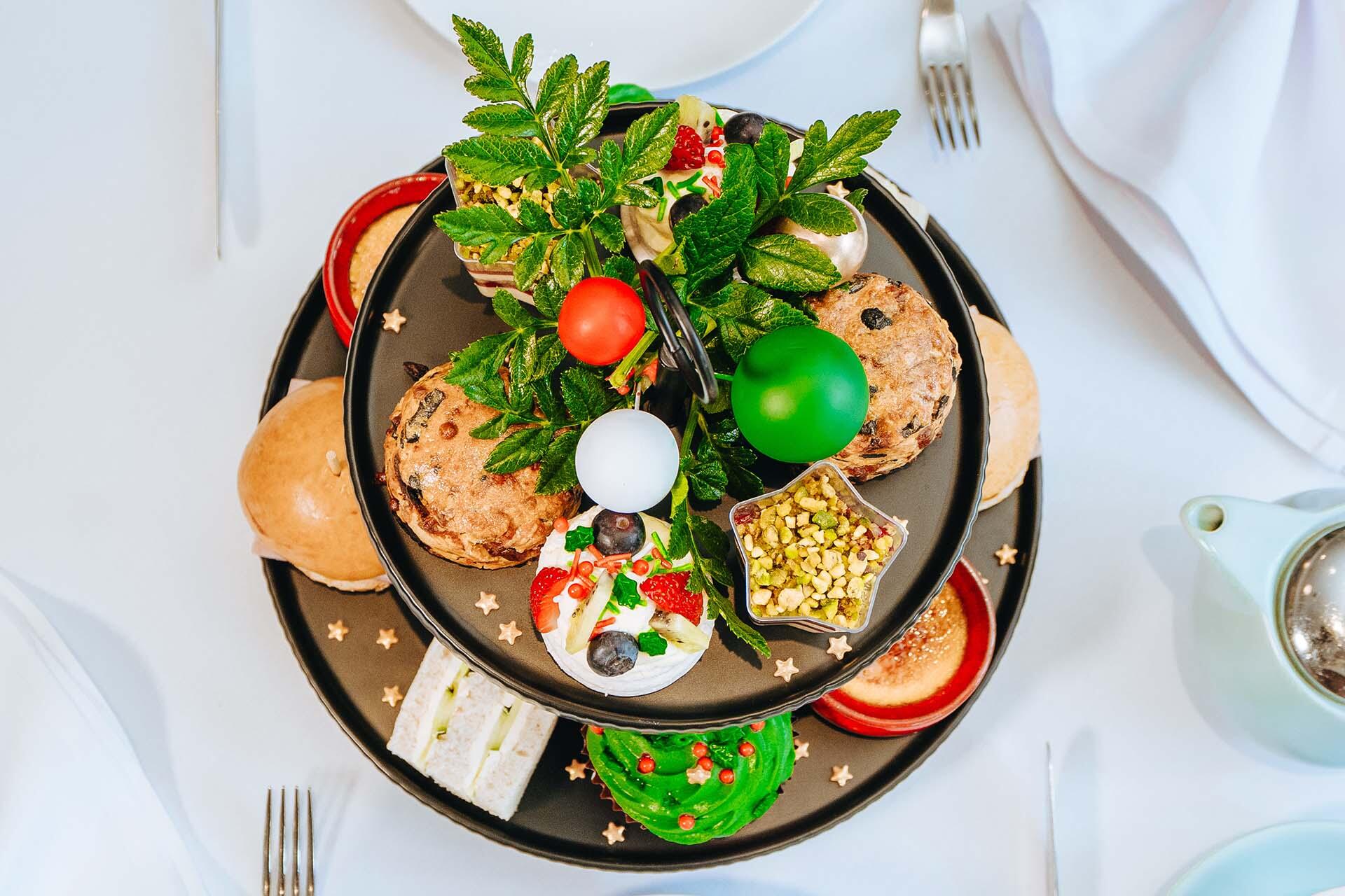 https://cdn.aucklandunlimited.com/zoo/assets/media/auckland-zoo-christmas-high-tea-from-above.jpg