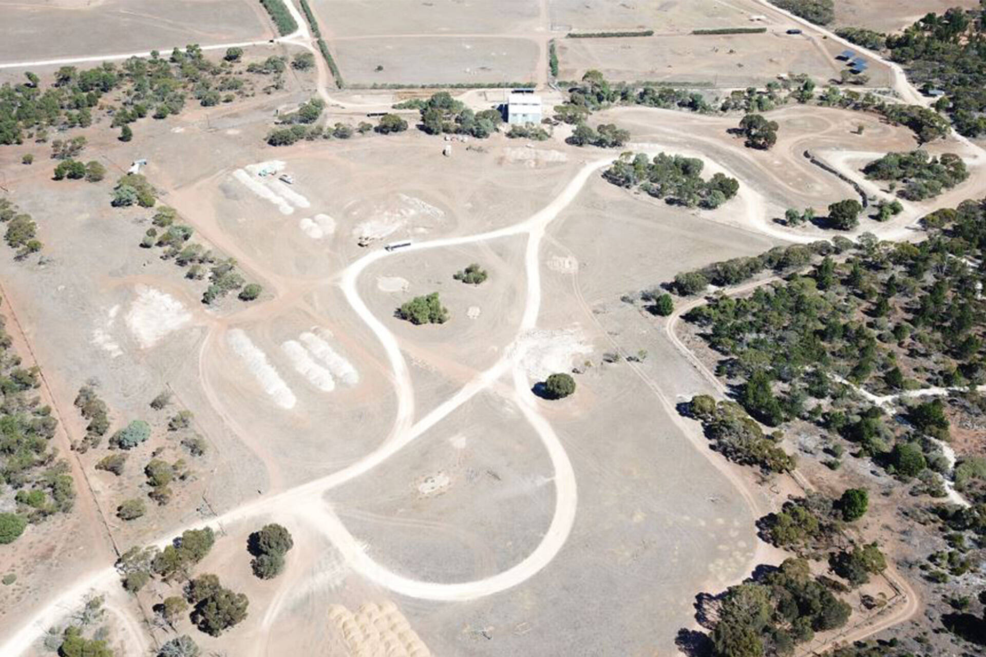 https://cdn.aucklandunlimited.com/zoo/assets/media/monarto-a-drone-shot-giving-an-overview-of-the-earth-works-for-the-water-holes.jpg