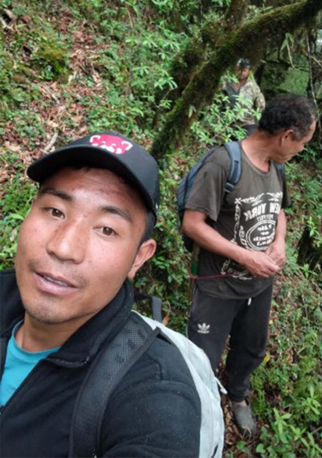 https://cdn.aucklandunlimited.com/zoo/assets/media/red-panda-network-phurba-sherpa-with-other-forest-guardians-aside.jpg