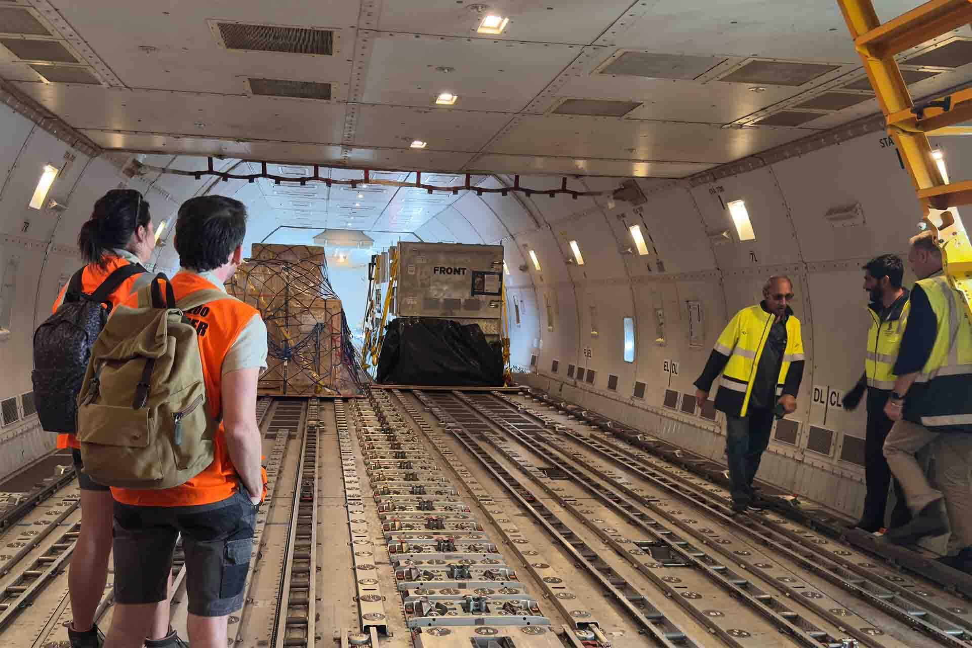 https://cdn.aucklandunlimited.com/zoo/assets/media/rhino-nyahs-crate-in-the-cargo-plane.jpg